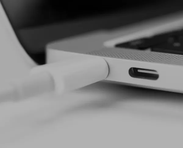 macbook-charge-serv-img Macbook Charging Port Replacement